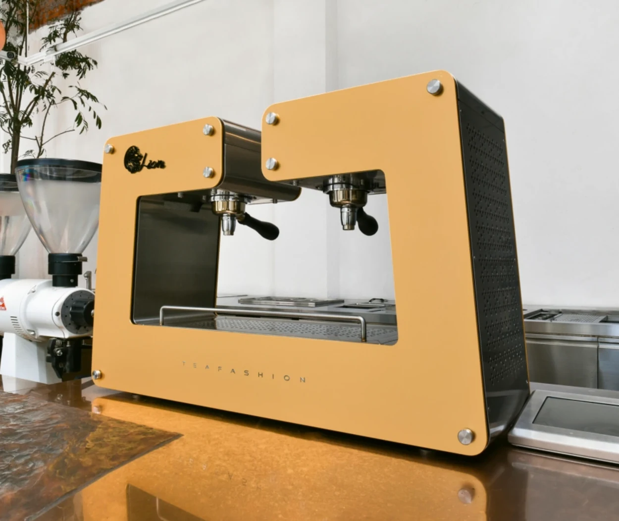 The LION teapresso machine on the brewing bar